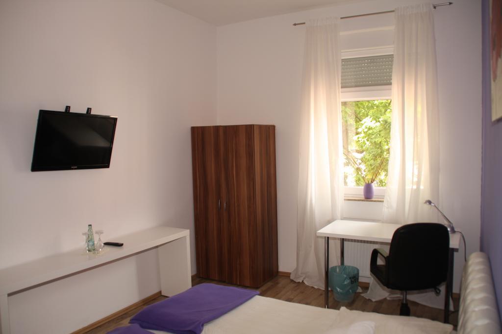 Hotel Deutsches Haus à Springe Extérieur photo